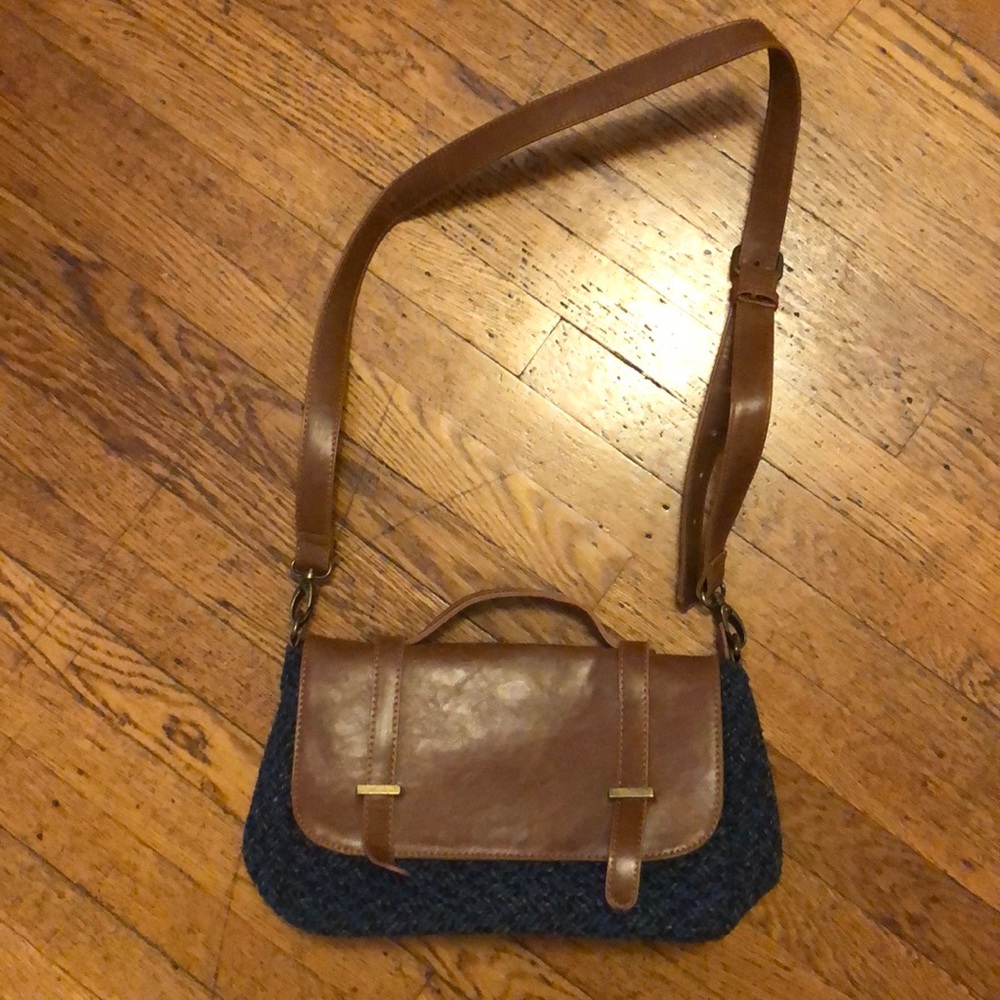 Teal/blue tweed and faux leather purse